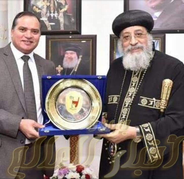 جامعة سوهاج تهنئ الاخوة الاقباط بعيد الميلاد المجيد