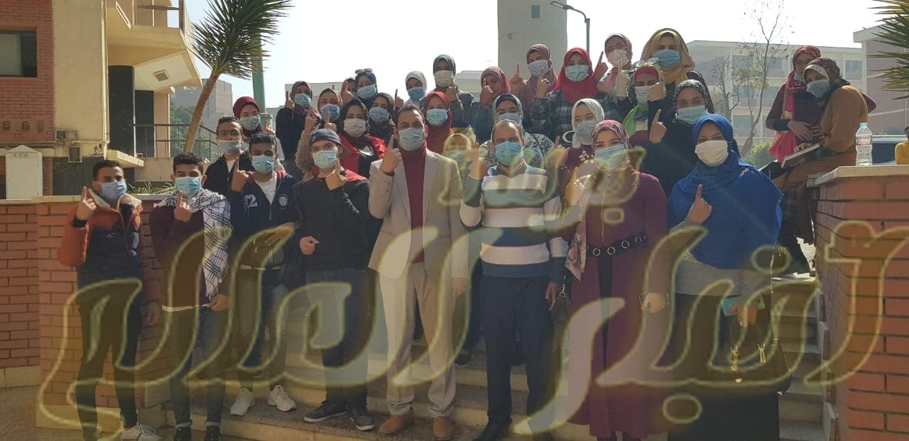 دورات تدريبية لتعلم لغة الإشارة لخدمة الفئات الخاصة لأول مرة بجامعة سوهاج