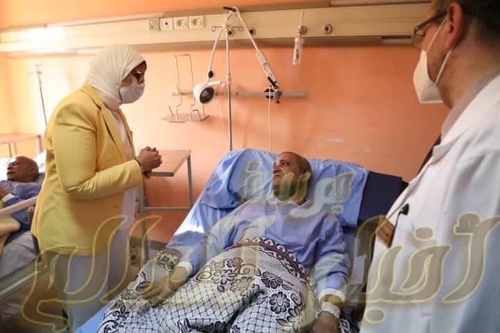 وزيرة الصحة توجه بنقل 3 مصابين إلى مستشفى معهد ناصر لتلقي الرعاية الطبية اللازمة