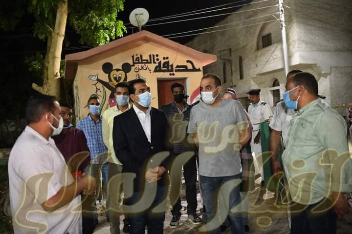 نائب محافظ قنا يجرى جولة مسائية للتأكد من غلق الحدائق والمتنزهات