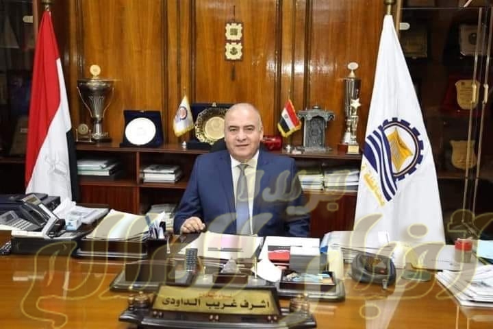 محافظ قنا: تحرير ٥٩٧ محضر مخالفة و ضبط آلاف السلع الغذائية والإستهلاكية خلال أبريل الماضى.
