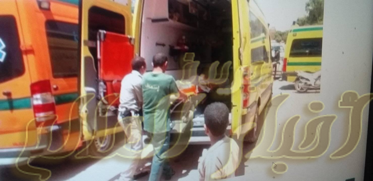 مصرع 4 سيدات واصابة شخصين فى حادث على الطريق الصحراوى الغربى بسوهاج