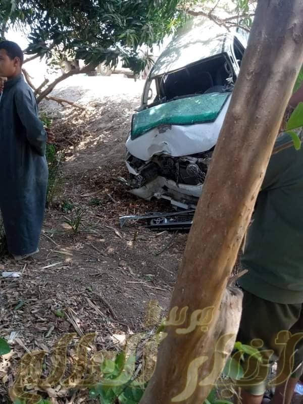 حادث تصادم سيارتين واصابة 4 اشخاص بنجع عمار بمركز دار السلام سوهاج