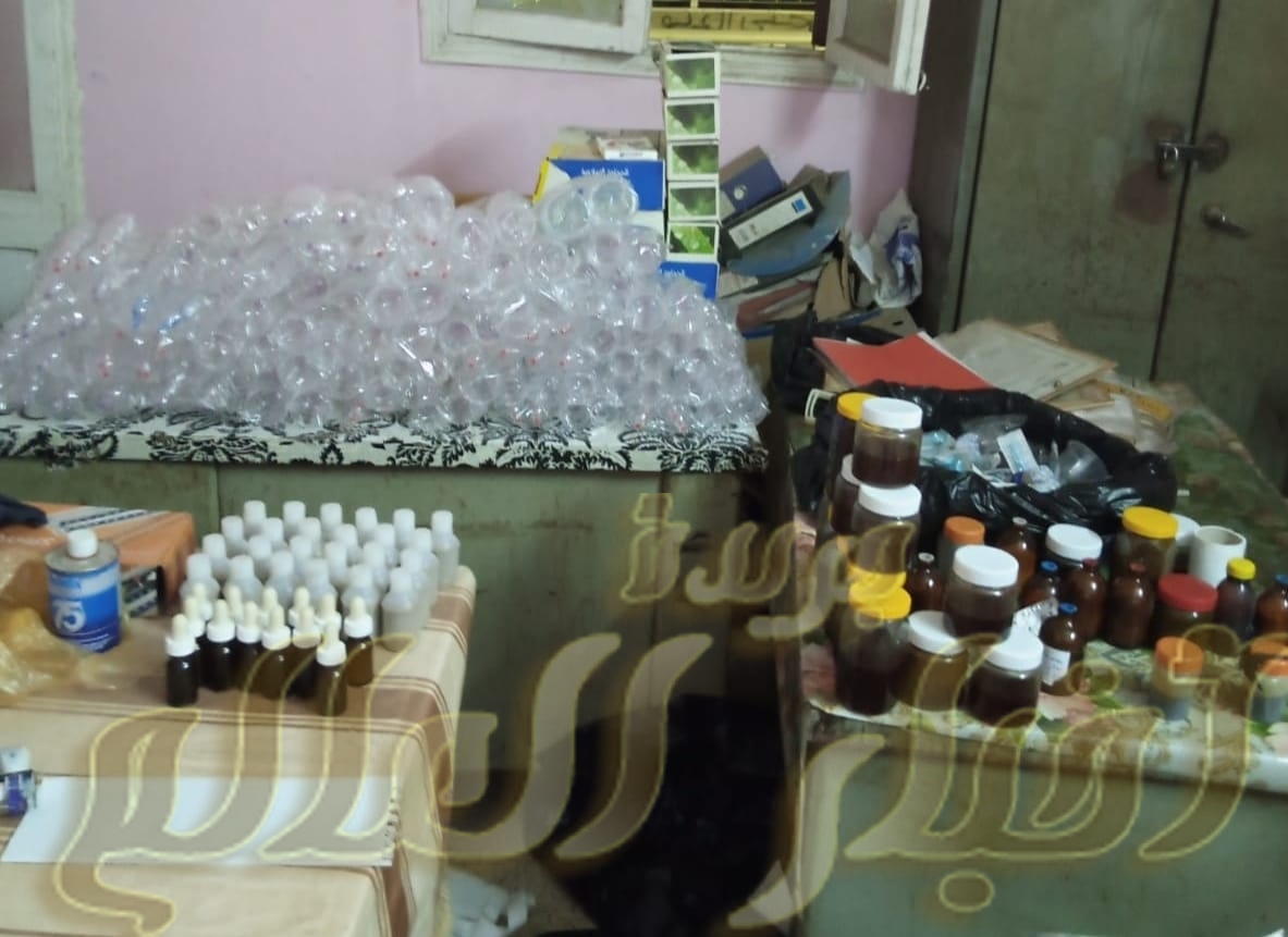 ضبط معلم حاسب آلي ينتحل صفة طبيب بمركز طهطا سوها