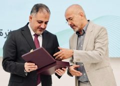 الادريسي يتسلم جائزة افضل فيلم روائي قصير فى مهرجان العراق السينمائي الدولي لأفلام الشباب