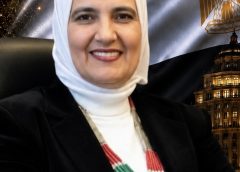 الدكتورة فاطمة كمال… حضورٌ يضيف قيمة للملتقى