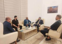 مندوب ليبيا بالجامعة العربية يلتقي وكيل وزارة الاسكان والتعمير الليبية بالقاهرة